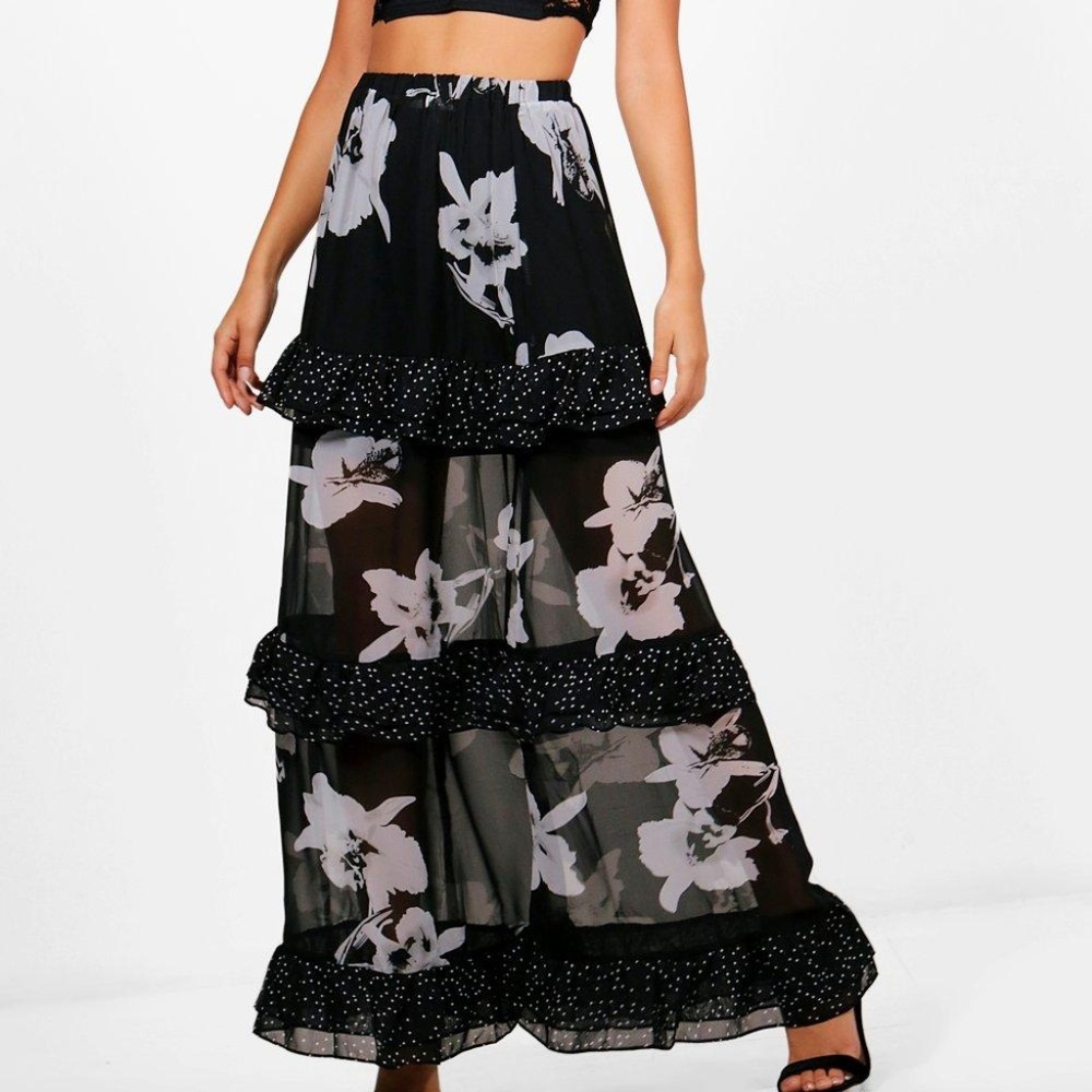NWT Boohoo Maxi Skirt